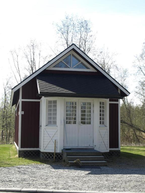 Nuorisokeskus Villa Elba Kokkola  Buitenkant foto