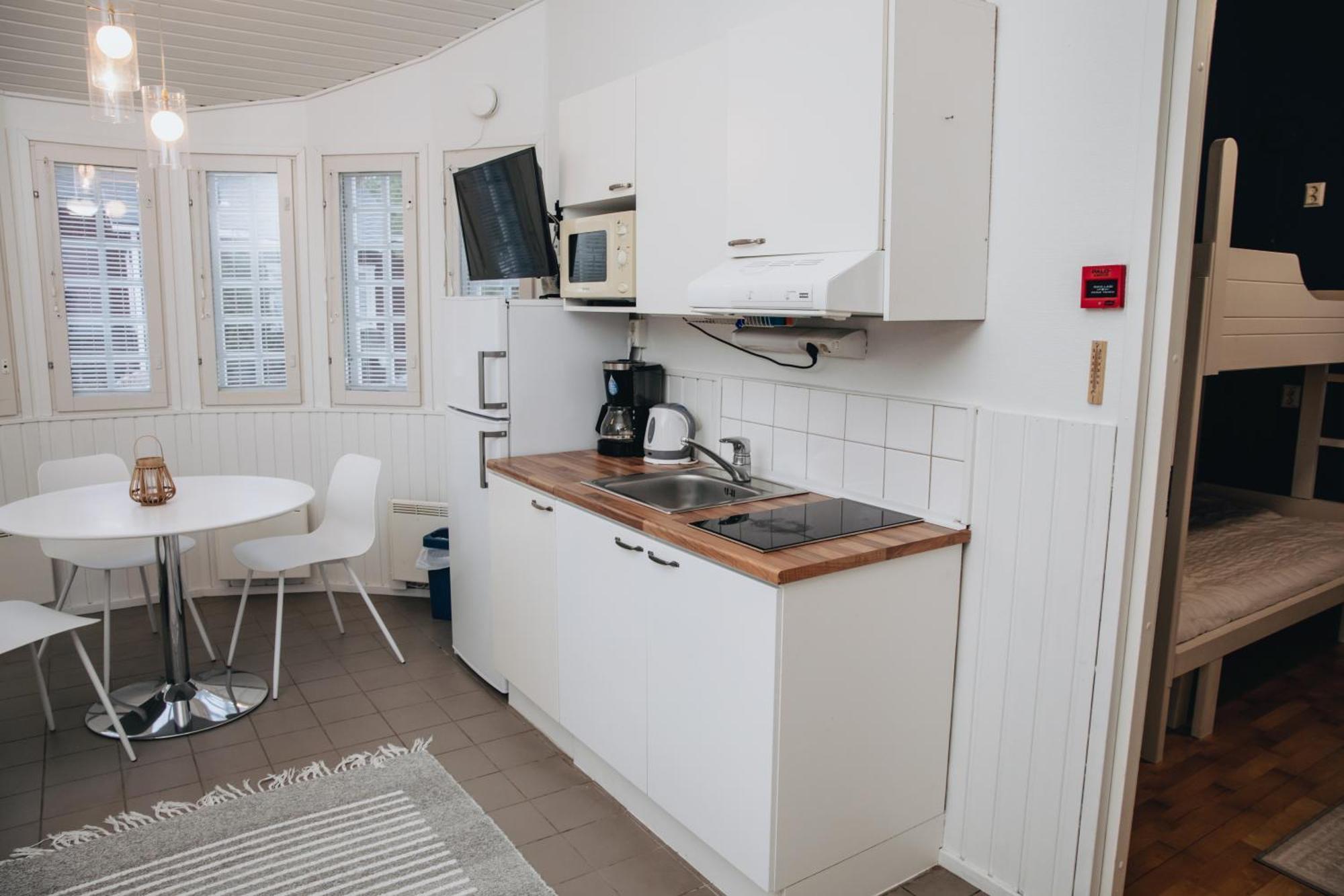 Nuorisokeskus Villa Elba Kokkola  Buitenkant foto